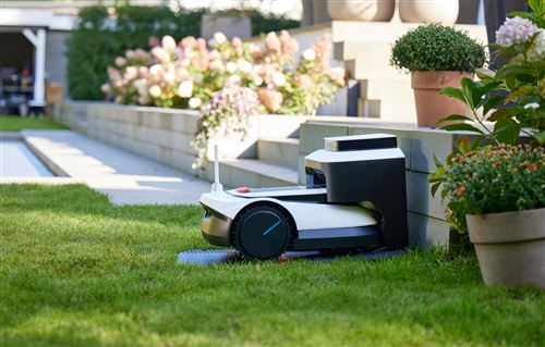 Robot cortacésped Ecovacs Goat G1 96.2 W Blanco y Negro.